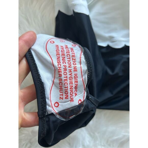 Cupshe black and white swim suit size small one piece - Picture 7 of 8